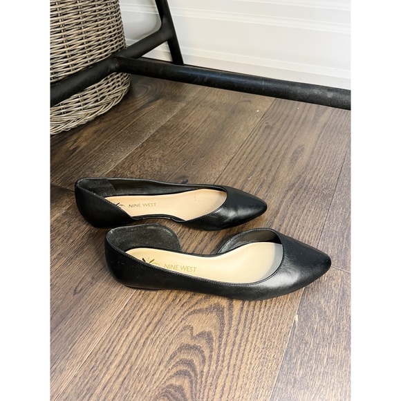 Nine West Black Leather Flats, Size 10M - Picture 4 of 4